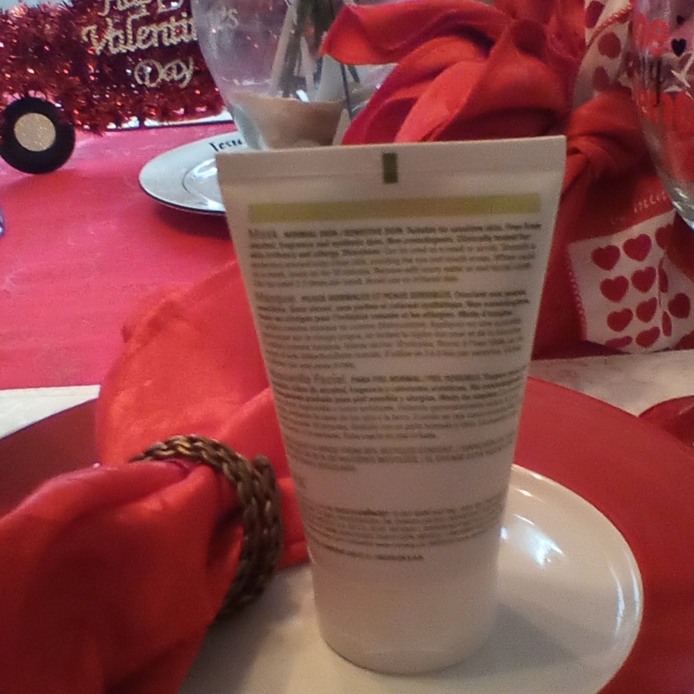 Mary Kay Botanical Mask - Picture 3 of 4